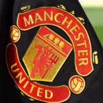 Man-United-flag-1200x800.jpg-750x430