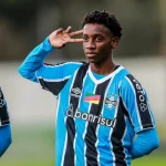 https___sportsmole-media-prod.s3.gra.io.cloud.ovh.net_uploads_2025_12_iconsport-234427-0014-1-1-69453ce614b6f617159428 (1).jpg