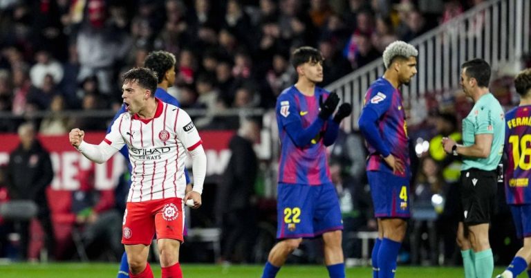 زلزال-تحكيمي-يهز-الليجا-بعد-سقوط-برشلونة-أمام-جيرونا…-قرار-عاجل-يشعل-الغضب-ويقلب-الموازين-768x402